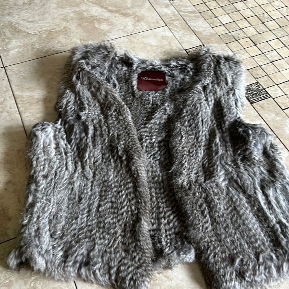 Fur vest